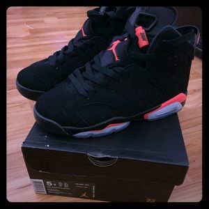 Air Jordan retro 6 black and Infrared